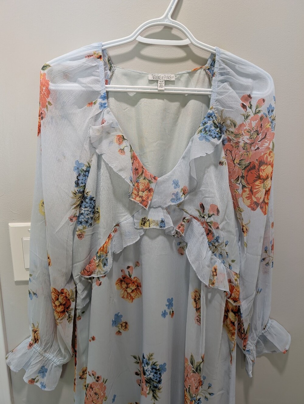 Patrons of Peace Powder Blue Floral V-Neck Maxi Dress - Picture 6 of 7